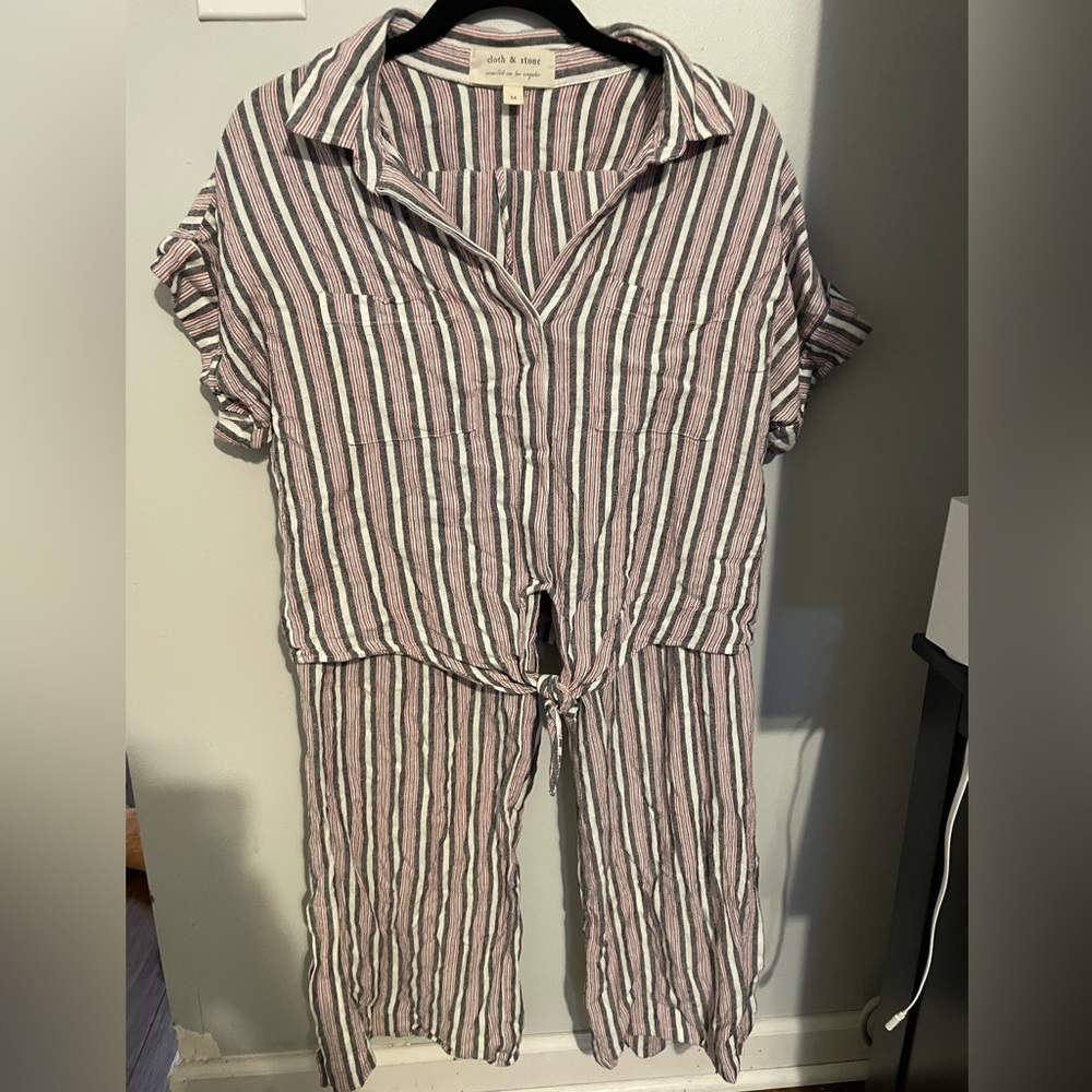 Cloth & Stone 2 piece set. Linen blend. Wide leg pant. EUC. SIZE M